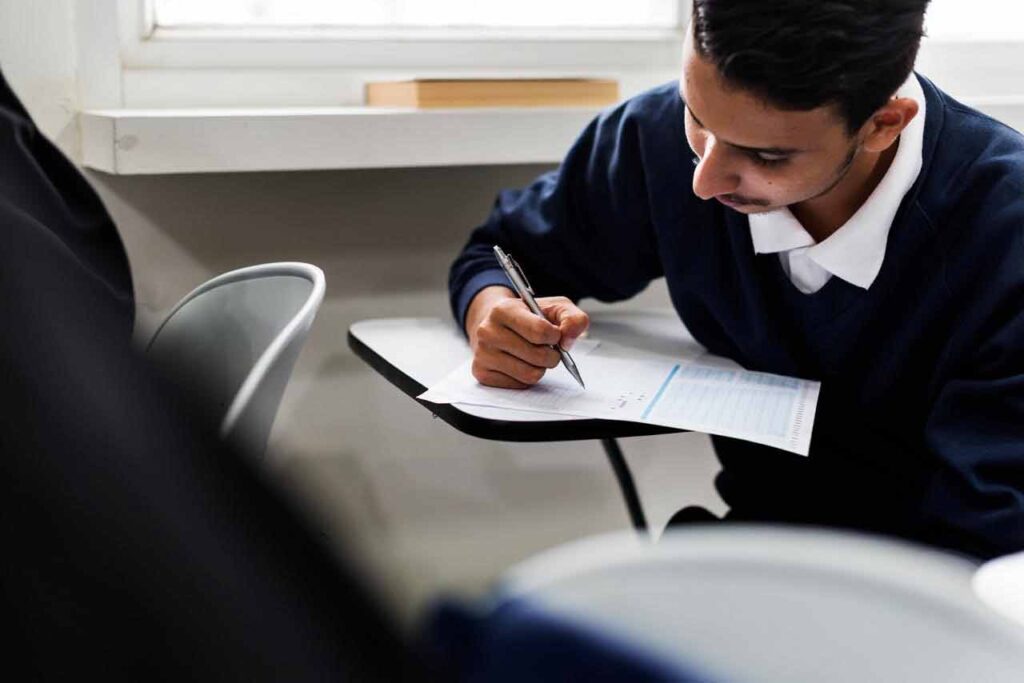 تخلفات و جرایم در کنکور سراسری 3 مجازات جرم تقلب در کنکور